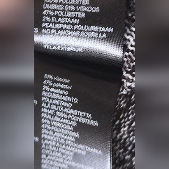 Divided sweater - Picture 5 of 11